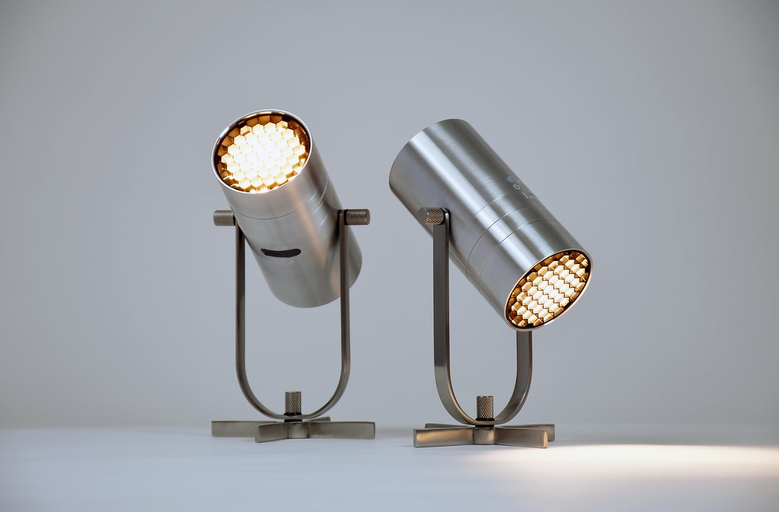 Amazon.co.jp: MoriMori LED SpotLightSpeaker スポットライト